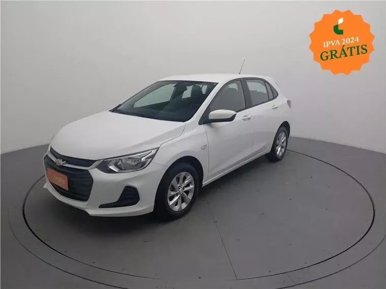 Chevrolet Onix Branco 13