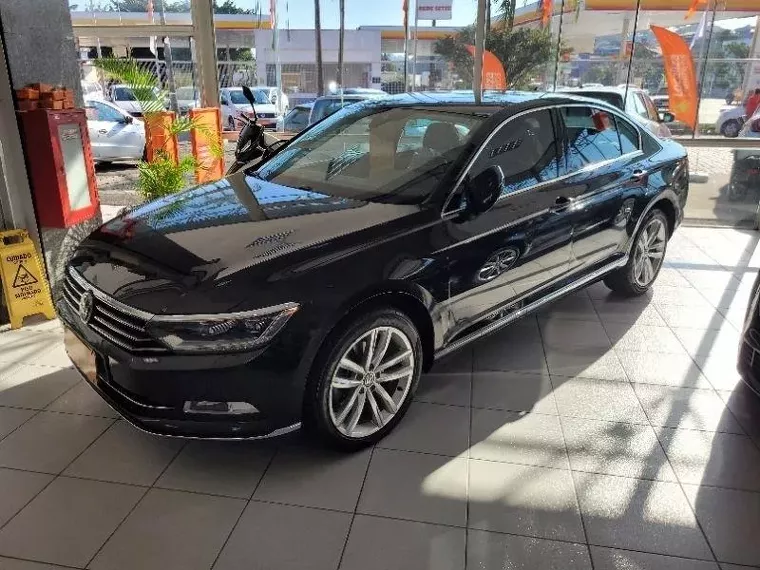 Volkswagen Passat Preto 9