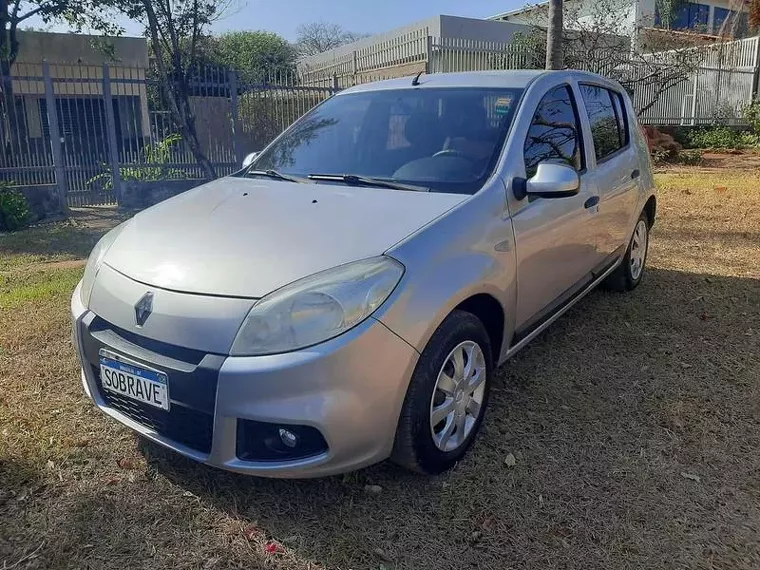 Renault Sandero Prata 5