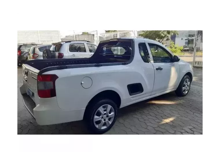 Chevrolet Montana Branco 3