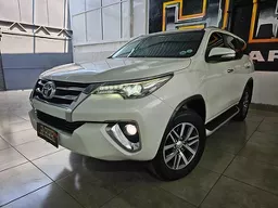 Toyota Hilux SW4