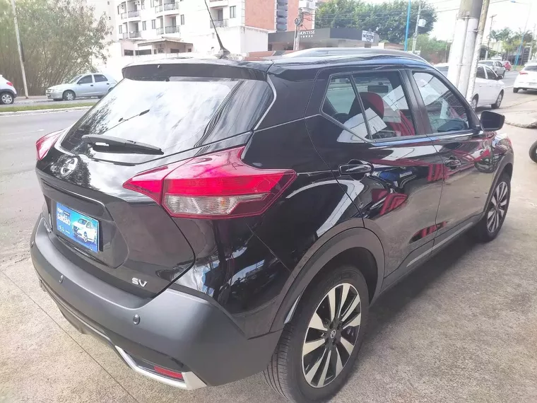 Nissan Kicks Preto 6