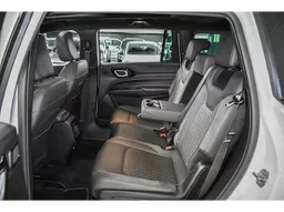 Jeep Commander
