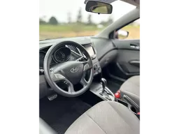 Hyundai HB20X