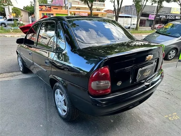 Chevrolet Classic Preto 1