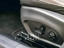 Jeep Commander