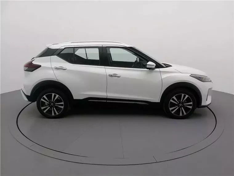 Nissan Kicks Branco 7