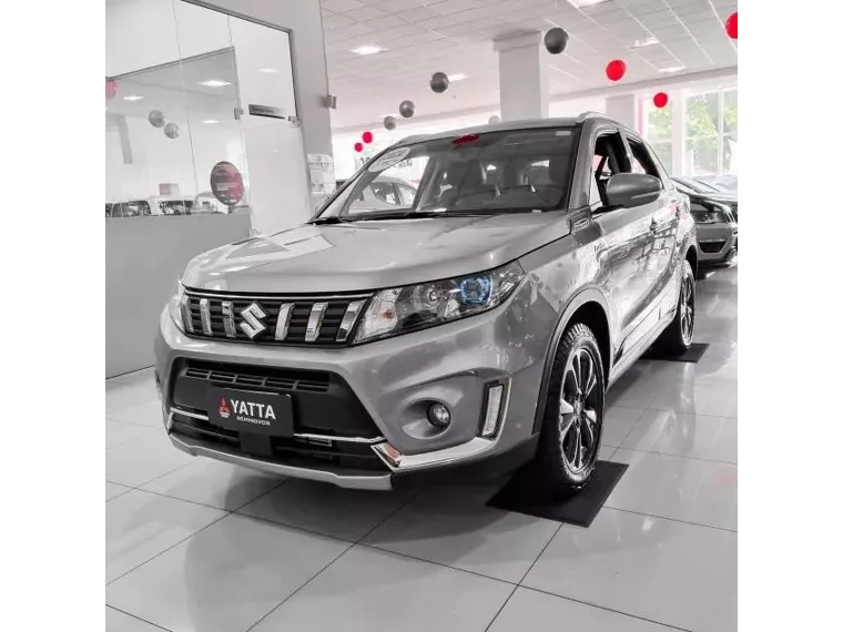 Suzuki Vitara Cinza 8