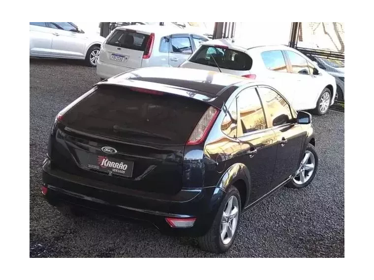 Ford Focus Preto 3