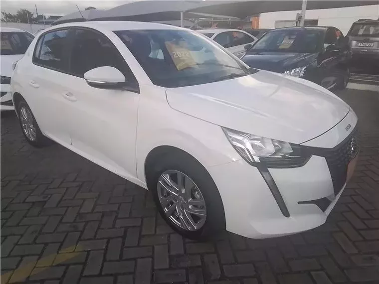 Peugeot 208 Branco 10