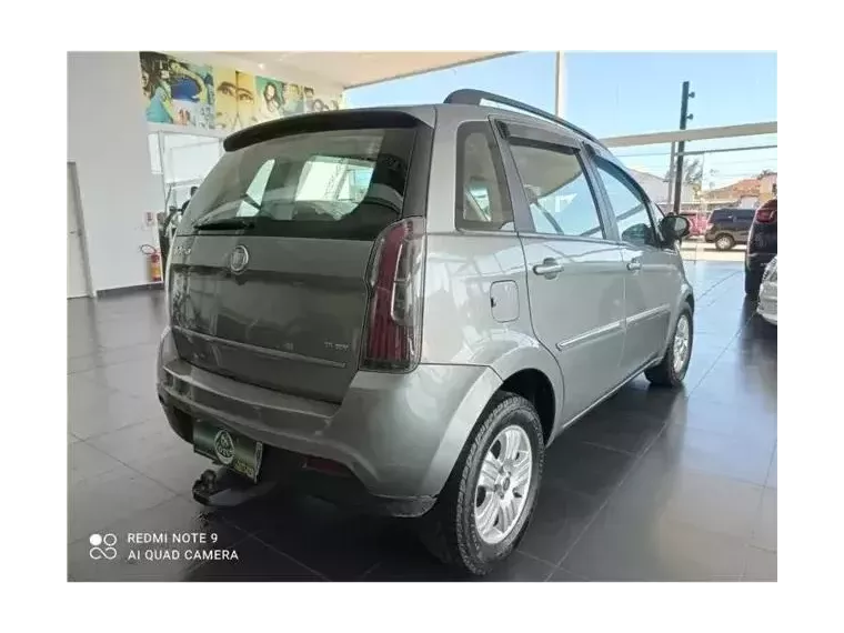 Fiat Idea Cinza 2