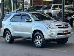 Toyota Hilux SW4