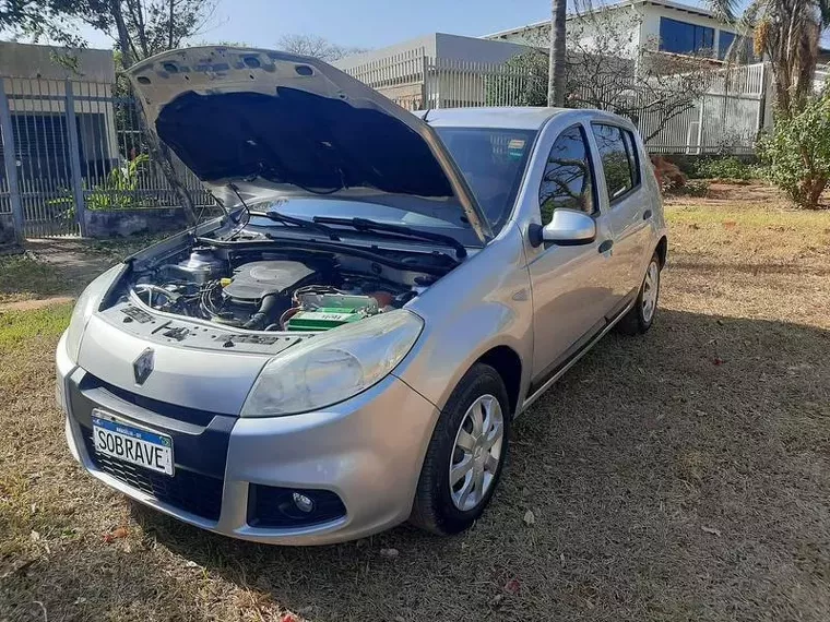 Renault Sandero Prata 10