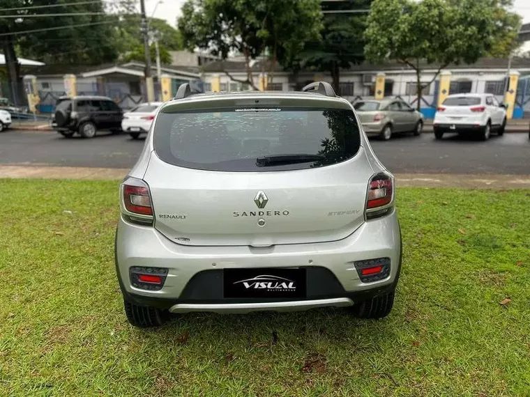 Renault Sandero Prata 7