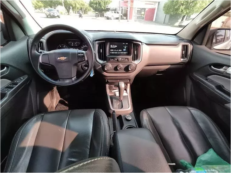 Chevrolet S10 Prata 9