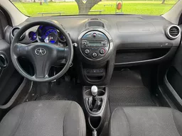 JAC J2
