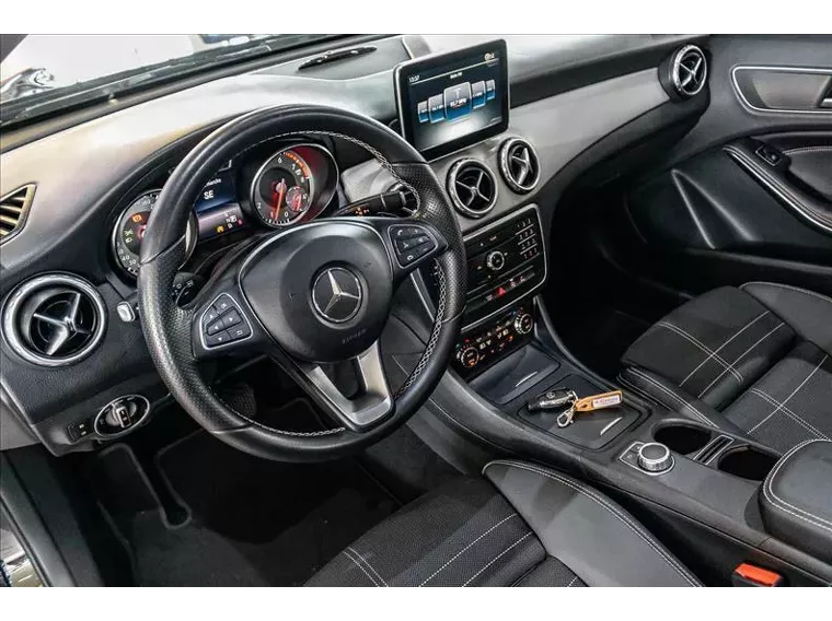 Mercedes-benz GLA 200 Preto 11