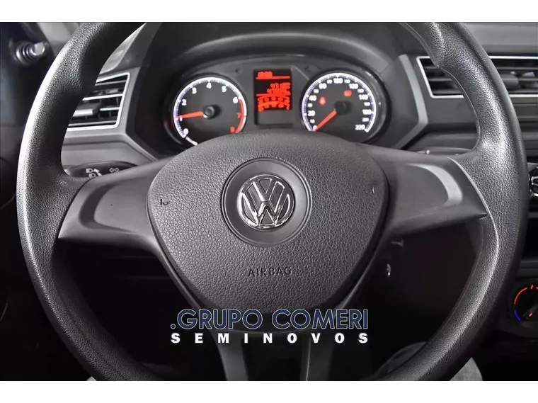 Volkswagen Voyage Prata 2