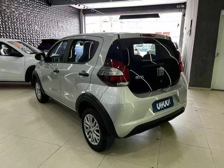 Fiat Mobi Prata 8