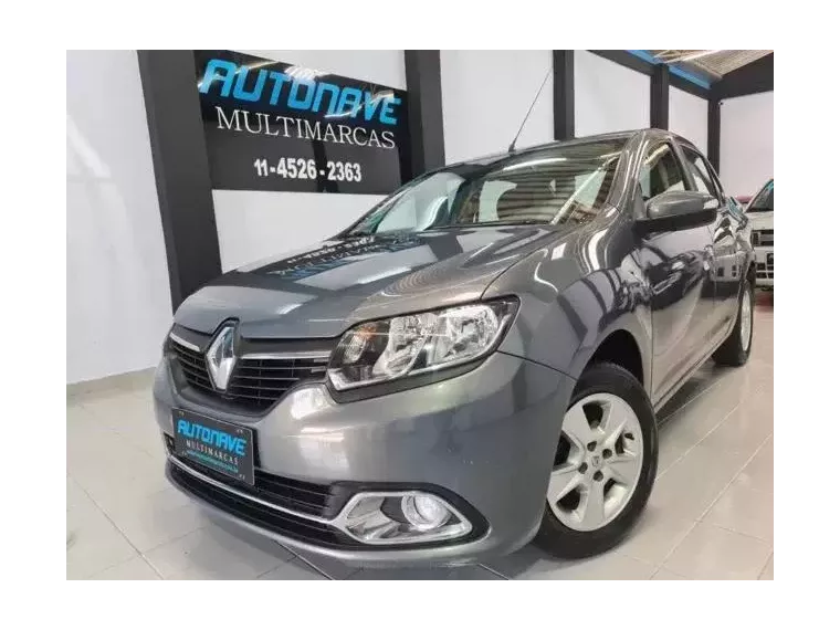 Renault Logan Cinza 6