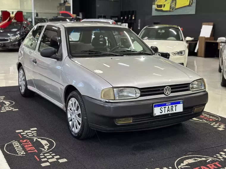 Volkswagen Gol Prata 1