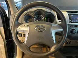 Toyota Hilux SW4