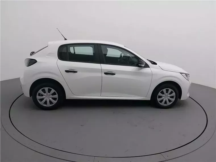 Peugeot 208 Branco 14