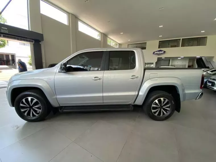 Volkswagen Amarok Prata 2