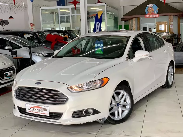 Ford Fusion Branco 15