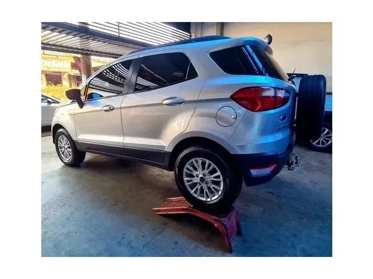 Ford Ecosport Prata 8