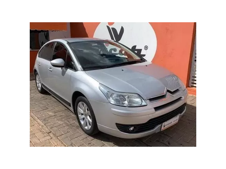 Citroën C4 Prata 17