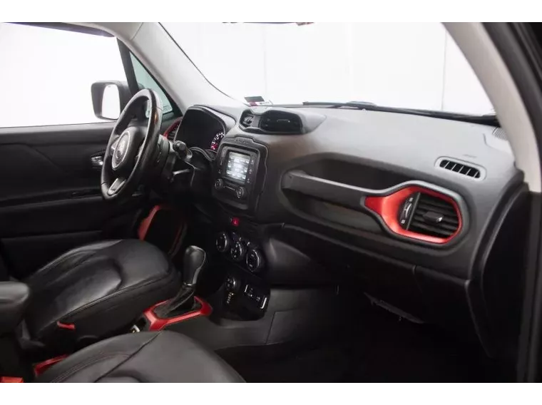 Jeep Renegade Preto 24