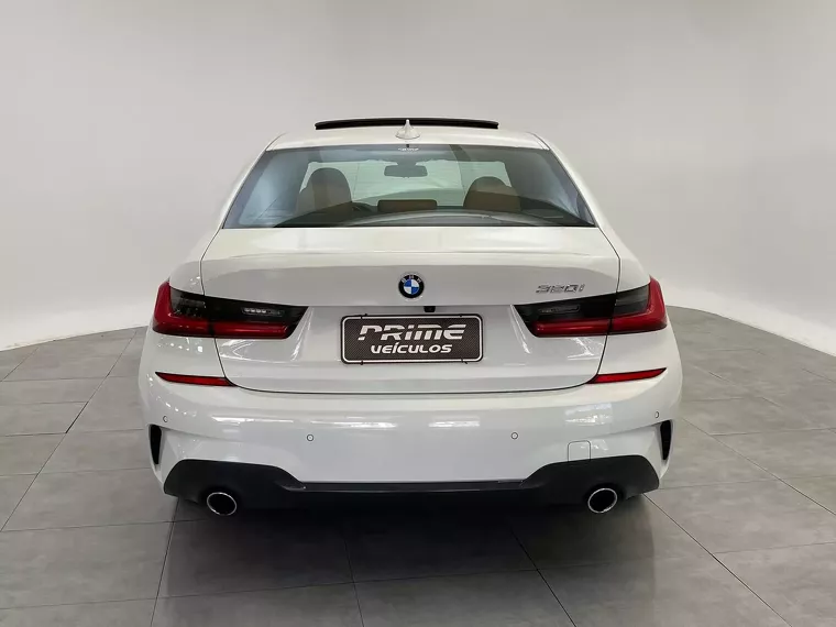 BMW 320i Branco 13