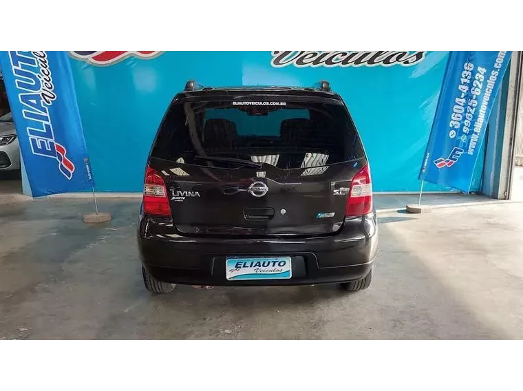 Nissan Livina Preto 5