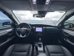 Toyota Hilux SW4