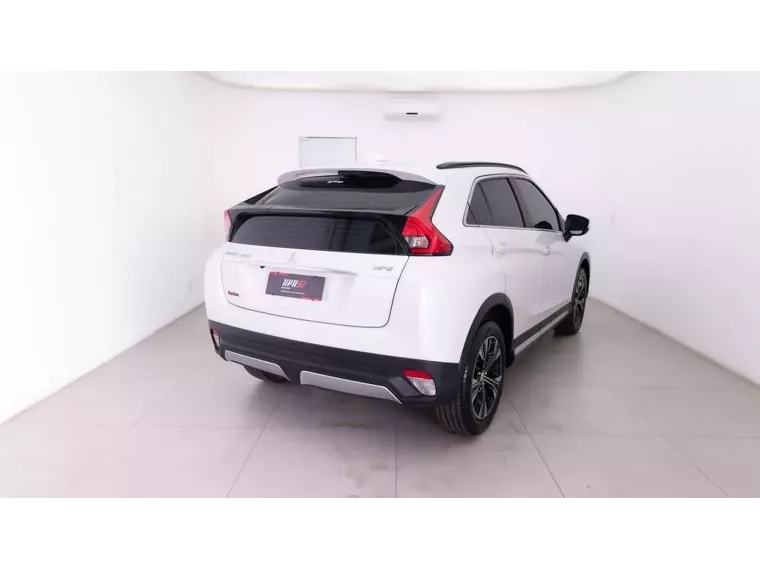 Mitsubishi Eclipse Cross Branco 23