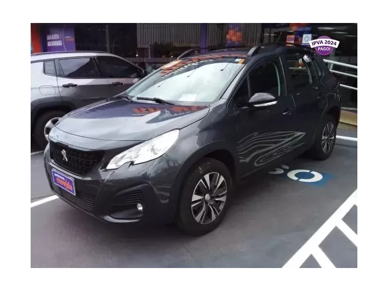 Peugeot 2008 Cinza 4