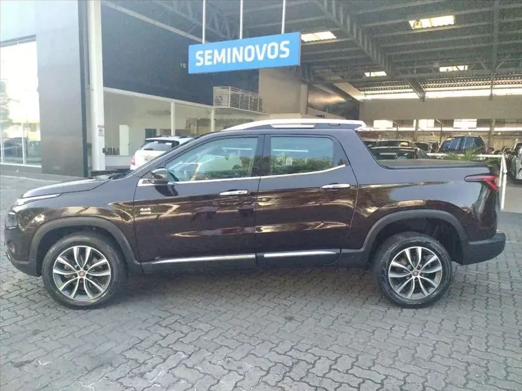 Fiat Toro Marrom 9