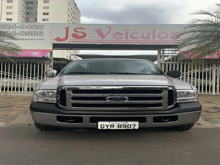 Ford F-250 Prata 22