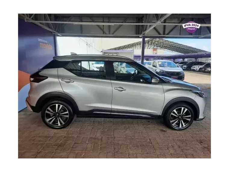 Nissan Kicks Prata 1