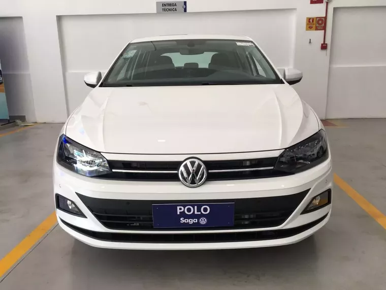 Volkswagen Polo Sedan Branco 9