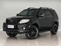 Toyota Hilux SW4