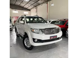 Toyota Hilux SW4