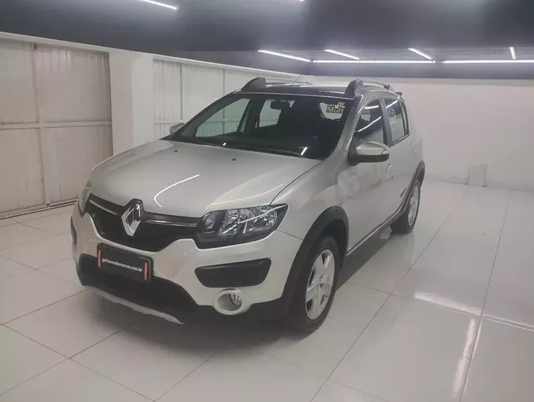 Renault Sandero Prata 1