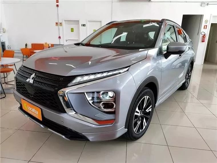 Mitsubishi Eclipse Cross Prata 3