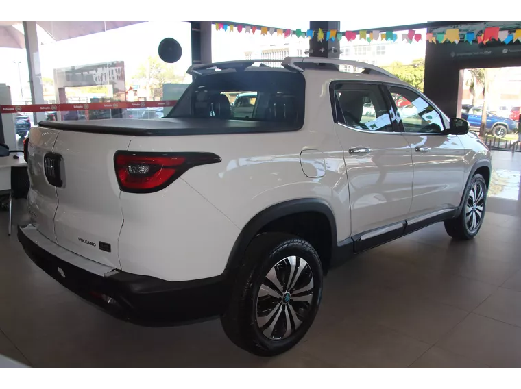 Fiat Toro Branco 4