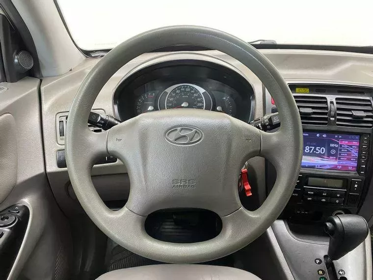 Hyundai Tucson Prata 14