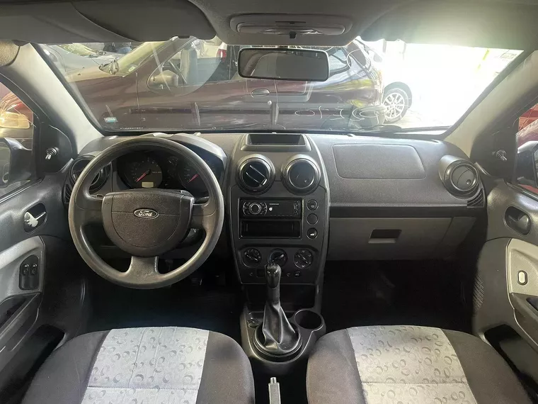 Ford Fiesta Verde 10