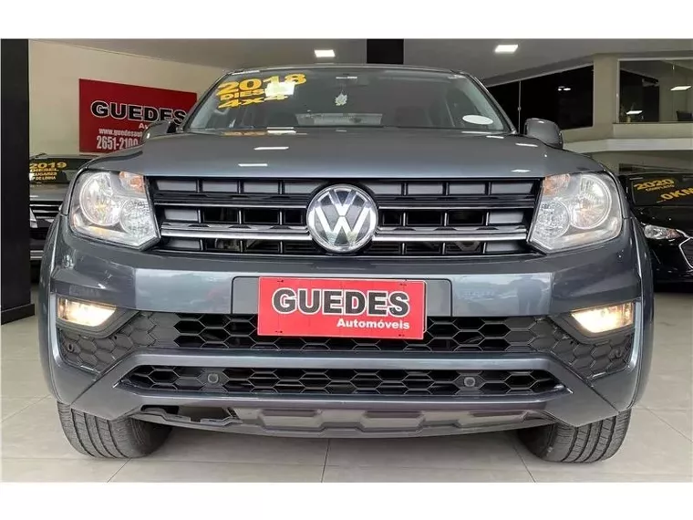 Volkswagen Amarok Cinza 2