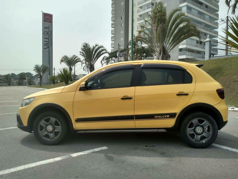 Volkswagen Gol Amarelo 7